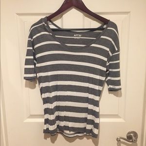 Super soft Apt. 9 pull over top